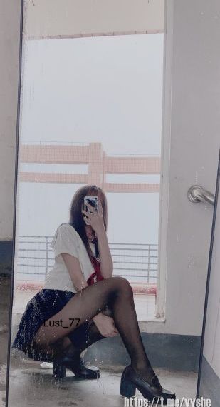 亚洲丝袜网红自拍_BD英语全集免费观看