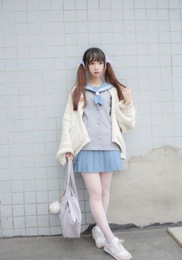 美女超碰手机版_1080电影在线看